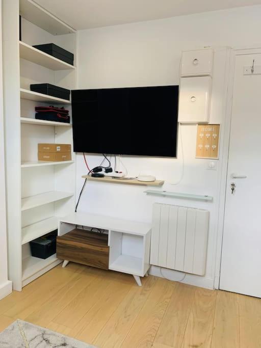 Studio Cosy Au Coeur De Paris Luaran gambar